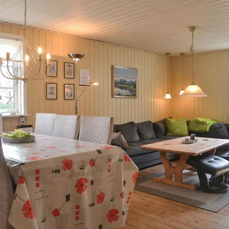 3 Bedroom In Sunds